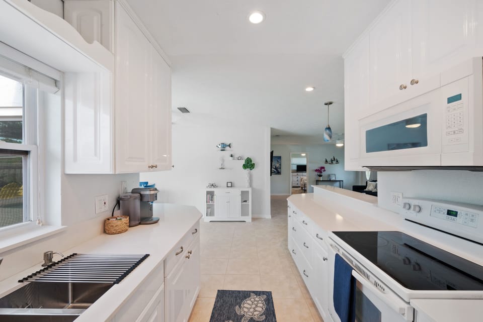 Fully equipped kitchen