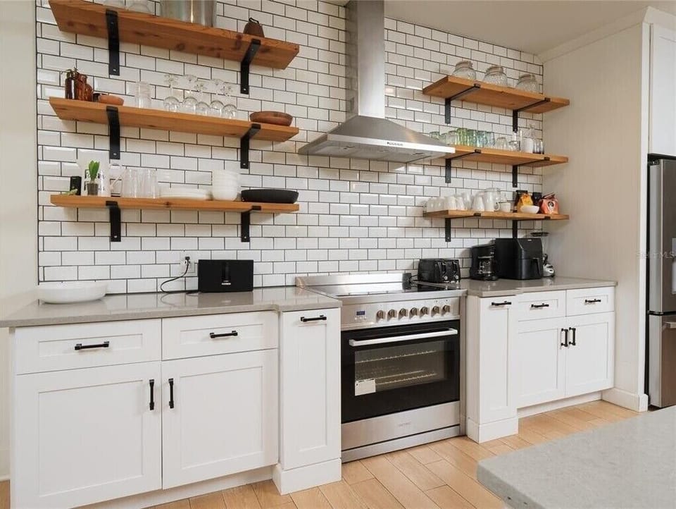 Fully stocked kitchen