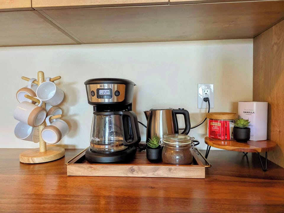 Full coffee and tea bar: 12-cup drop coffee maker, electric kettle, and k-cup machine