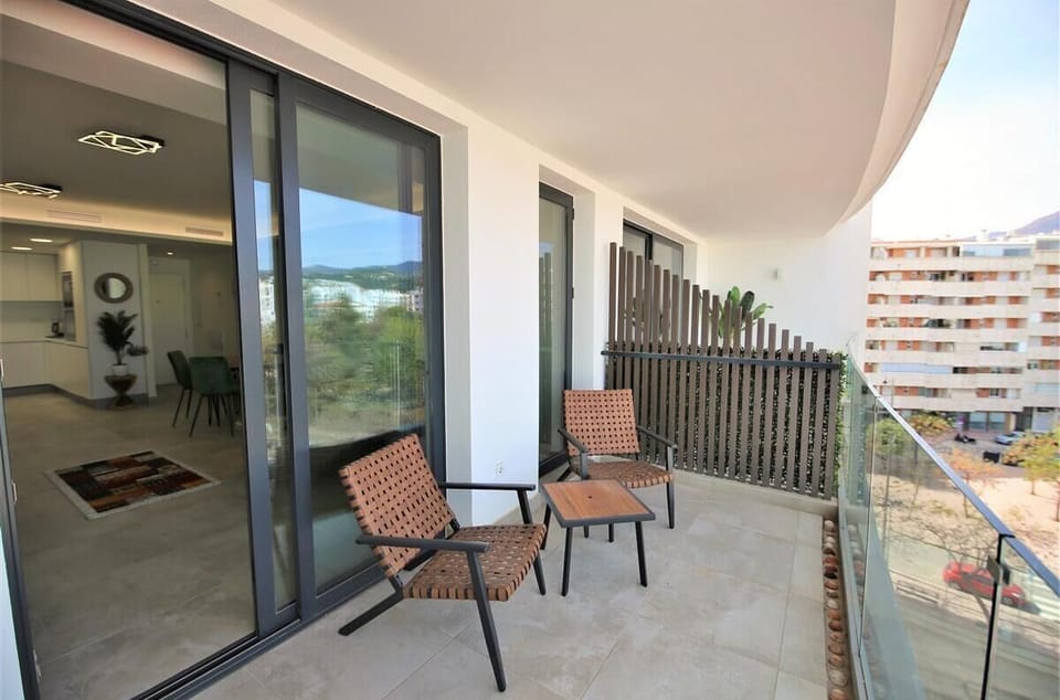 Spacious balcony facing north east with beautiful views