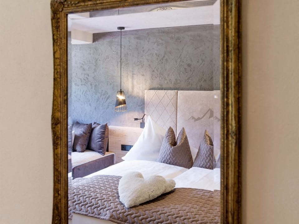 Alpine room Berg.Glück - Alpengasthof Gern Alm Apartment in Tyrol