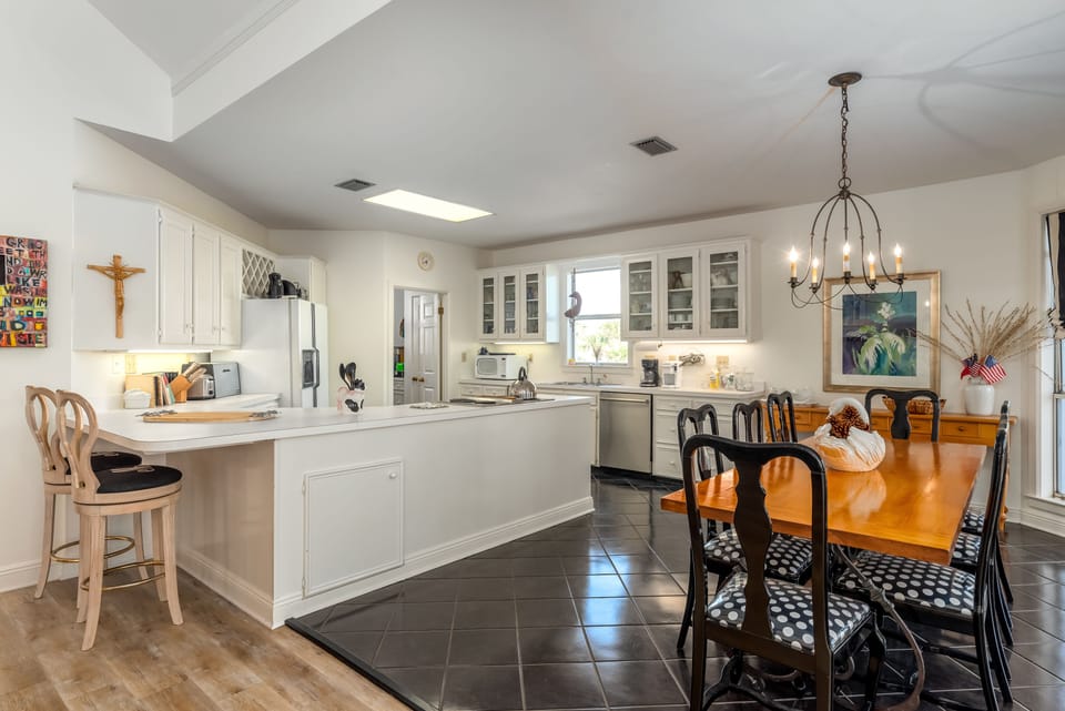 Bayview Kitchen At Ease Beach House