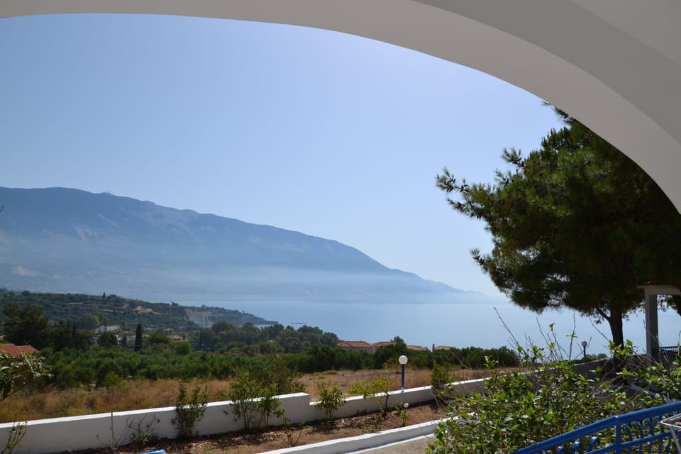 Bungalow Kefalonia: 2 bedroom bungalows with sea view