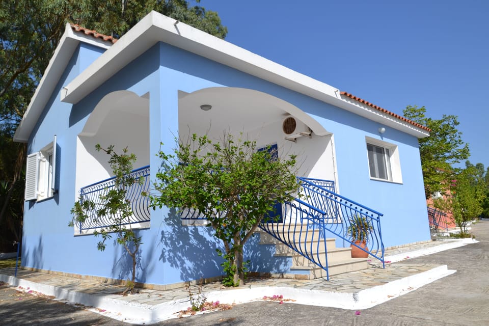 Bungalow Kefalonia: 2 bedroom bungalows with sea view