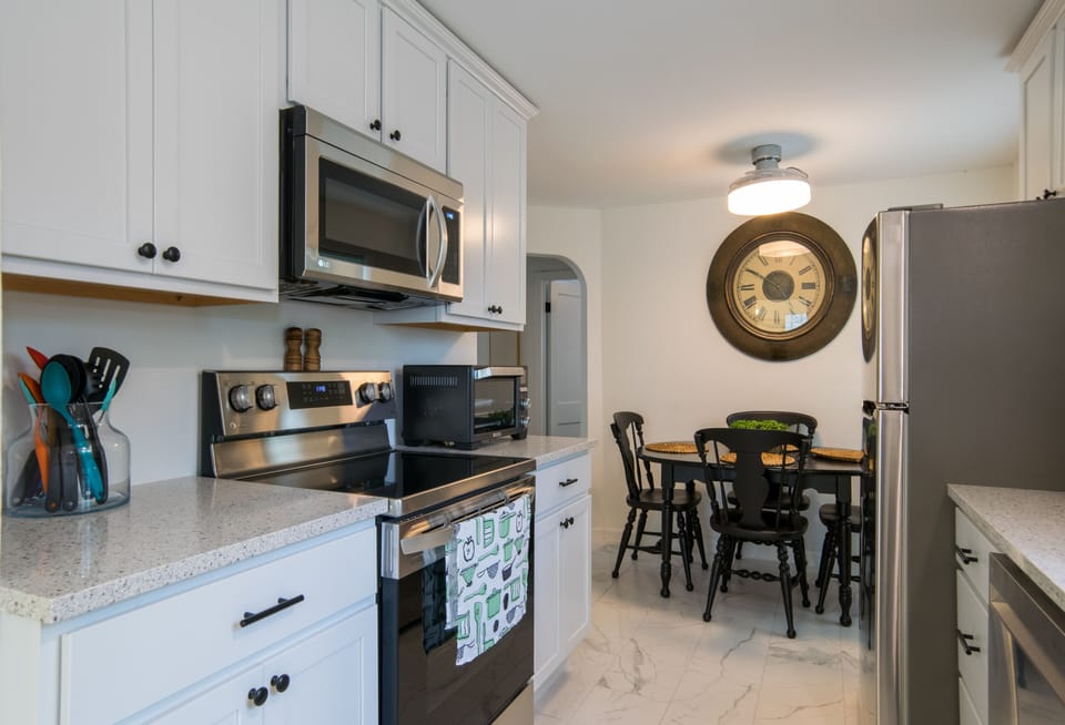 Enjoy our brand new kitchen with all new appliances!