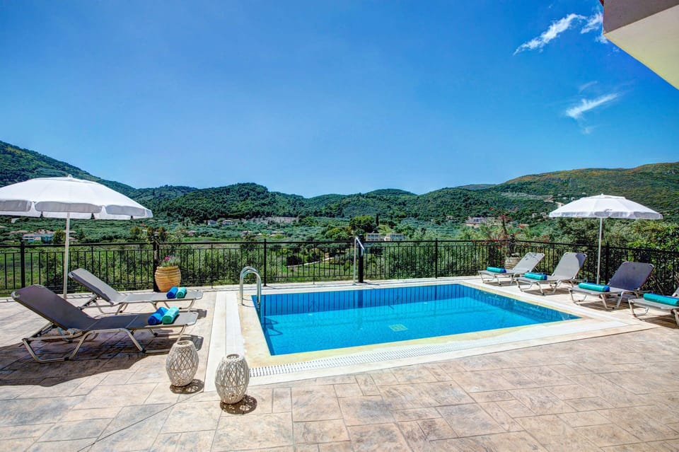 Villa Bougainvillea image