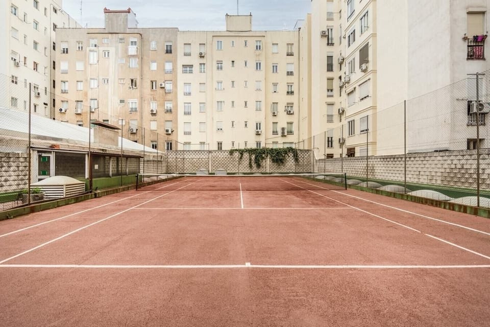 Sport court