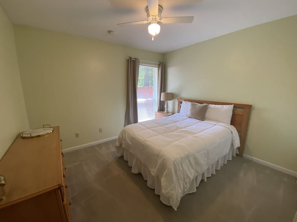 Bedroom 3 - 1 Closet