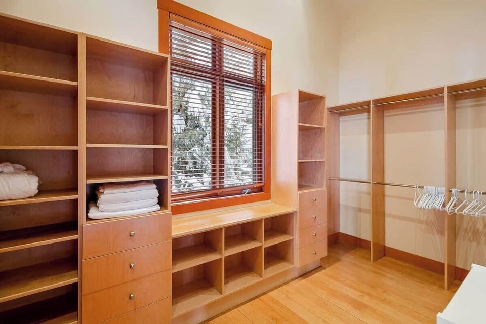 Master bedroom walk-in closet