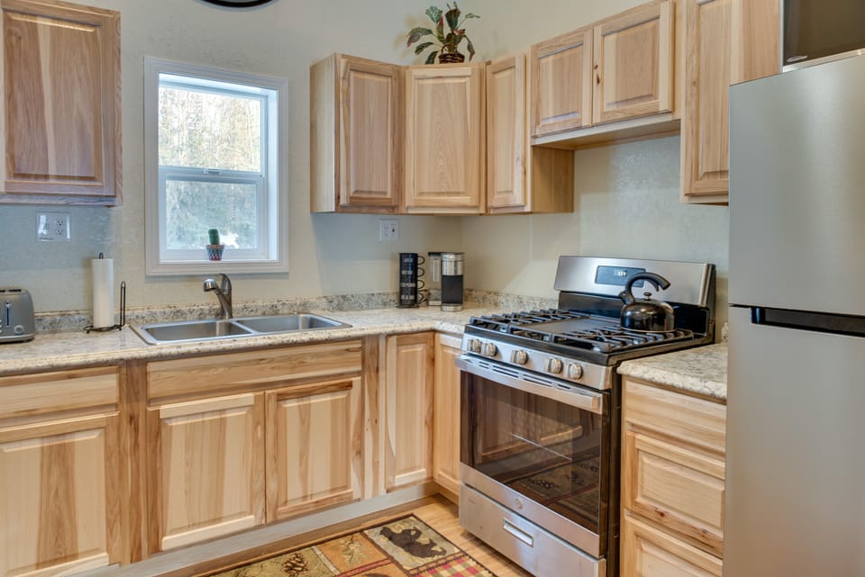 Kitchen | 1st Floor | Microwave