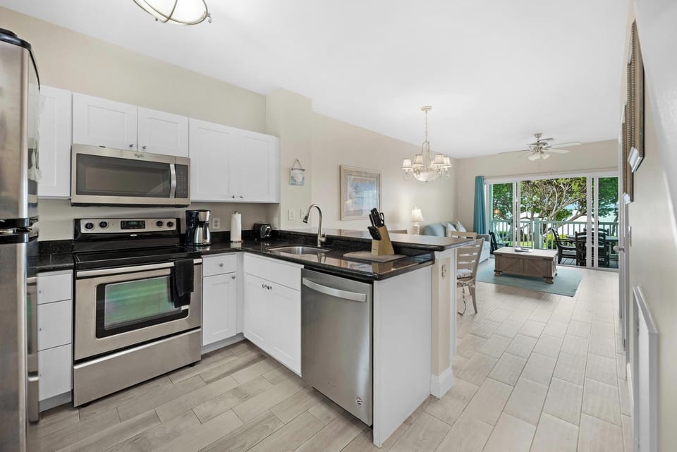 Full Kitchen