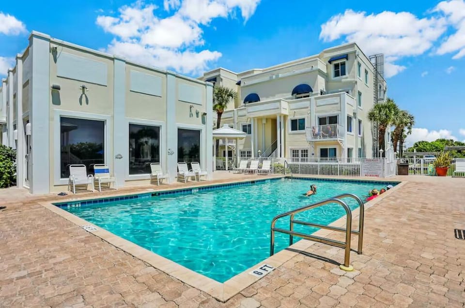 Dive into this refreshing swimming pool, a perfect oasis for sunbathing, swimming, or unwinding with friends.