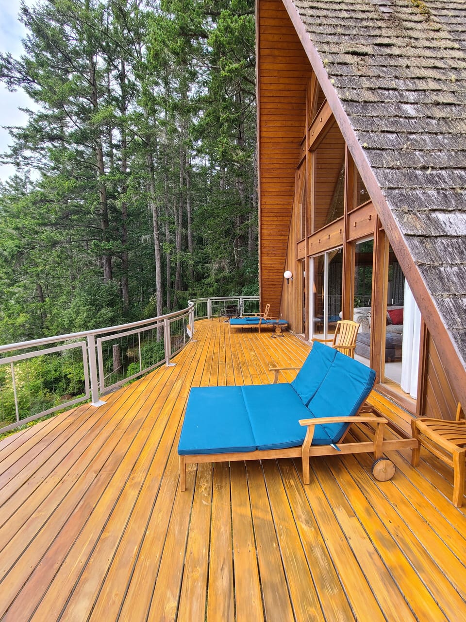 Front deck