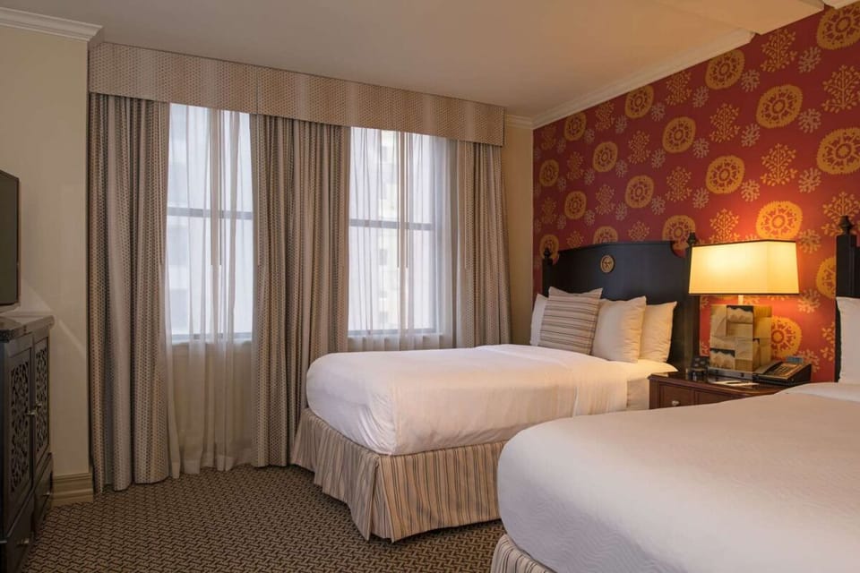 Unit with 2 Double size beds. Exact unit will be assigned upon arrival. Views, colors and decor may vary.