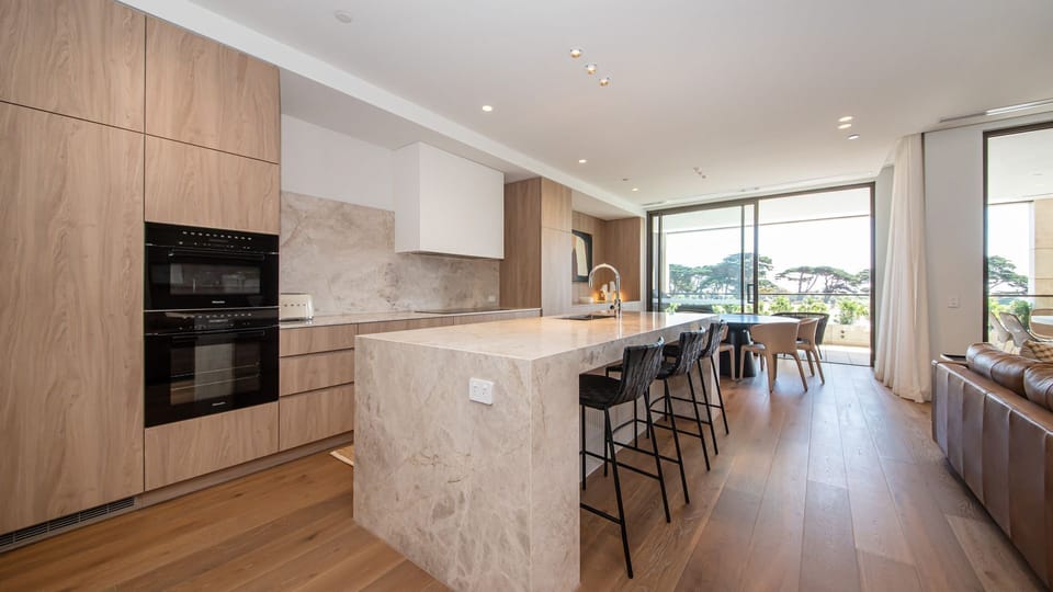 Kitchen with large lux island bench