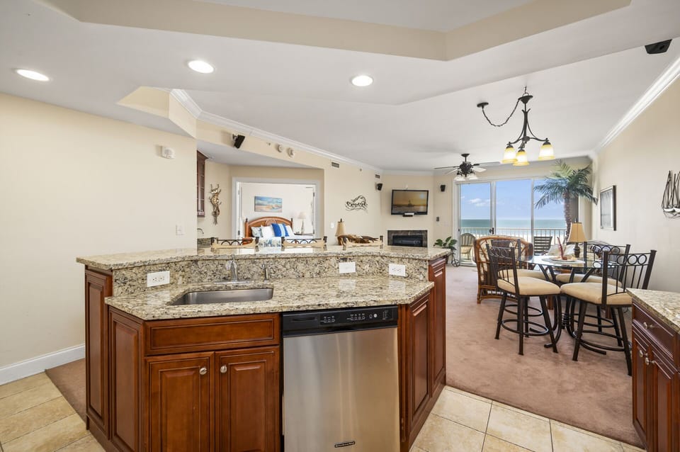 Just Imagine preparing meals while looking out to the Ocean!