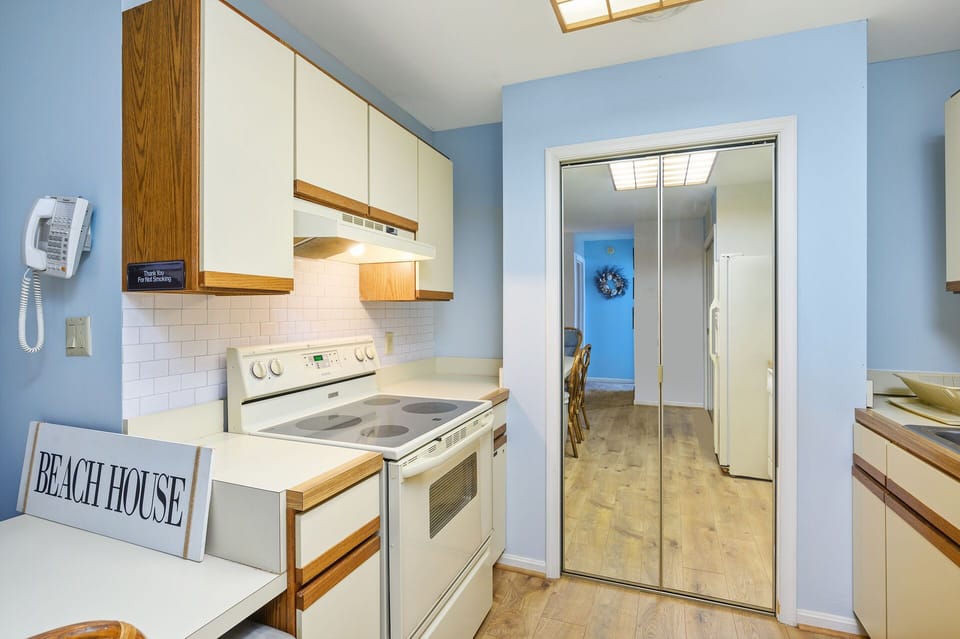 This kitchen has everything you need for a quick bite before the beach or a family meal in
