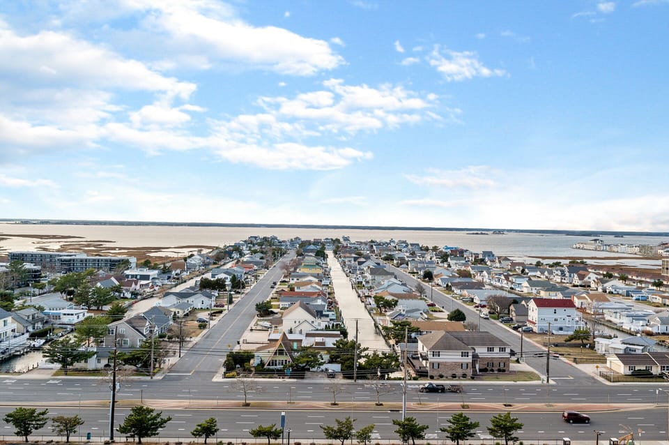 Golden Sands 1108 - The only thing missing is YOU!