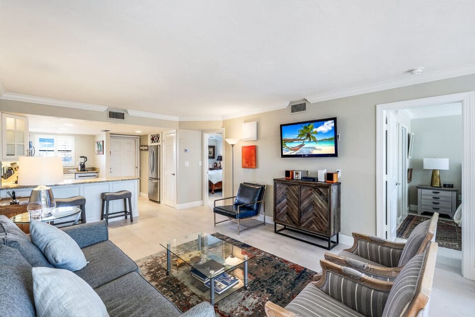 Cable with Netflix and Amazon Prime
Living Room Seating for 5 Comfortably