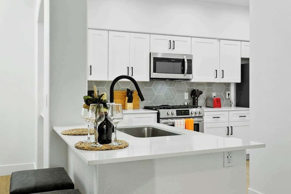 Fully equipped kitchen
