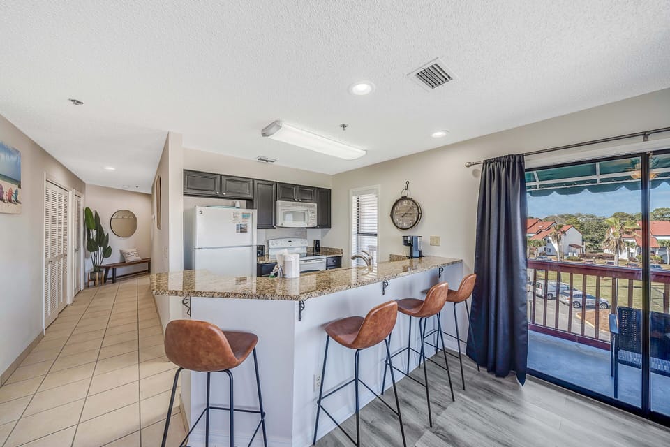 Bar seating for 4.