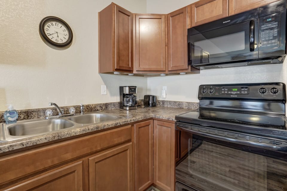 Kitchen electric range