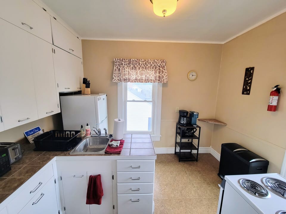 2nd floor kitchen