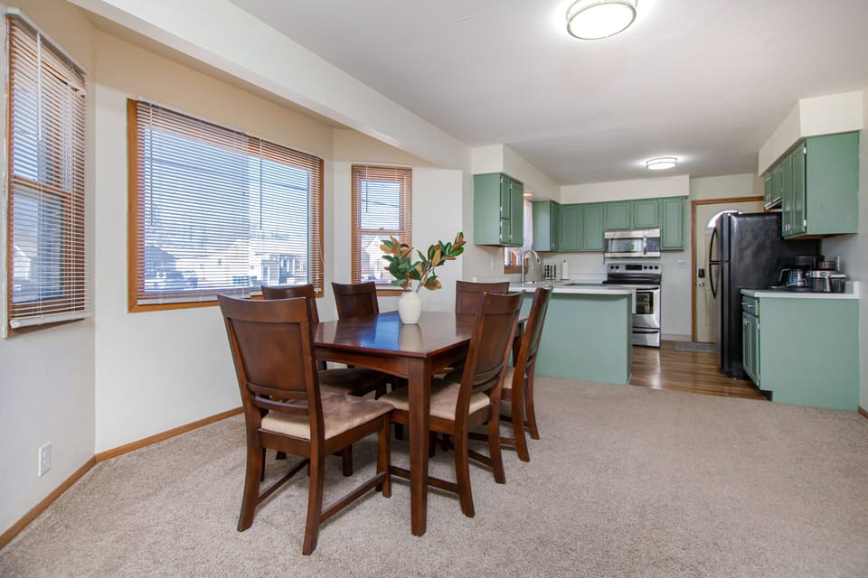 Dining table enough for 6