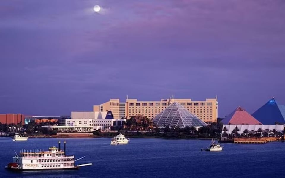 Moody gardens is only a couple miles away