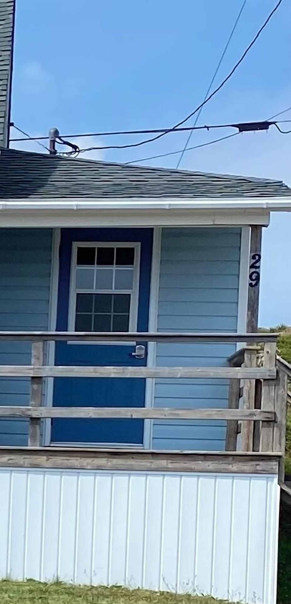 White’s Landing, 29 Howletts Rd. (This is the door to enter the code)