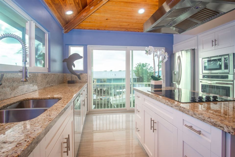 The kitchen on the top floor has all the modern conveniences.