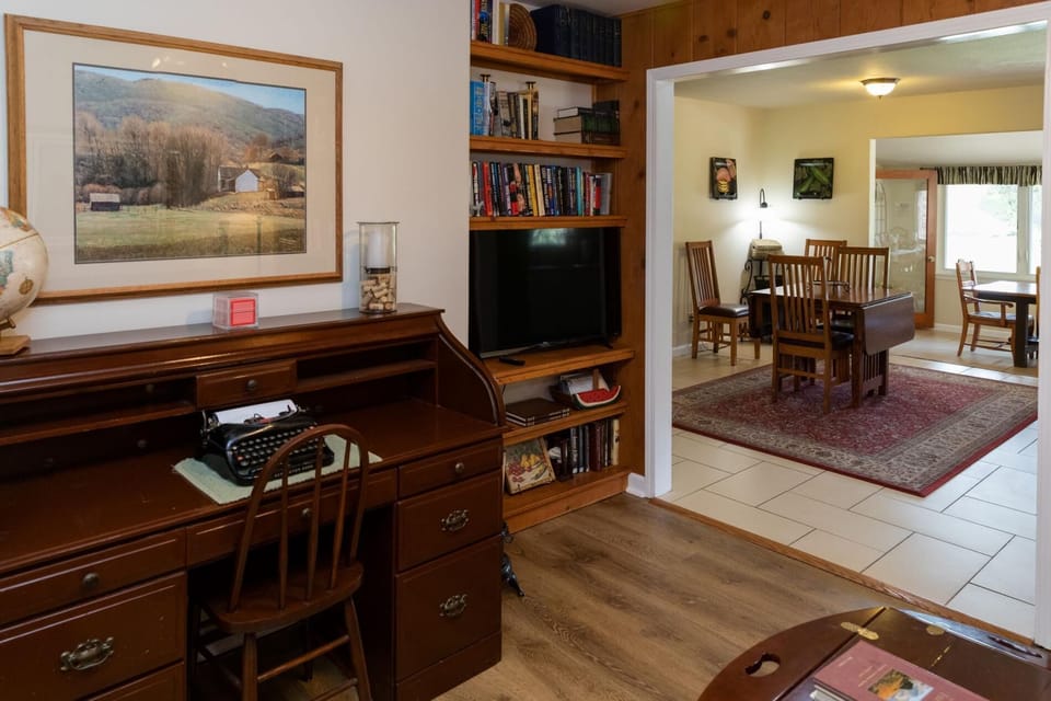 Seven Oaks Ranch Oak House (752)