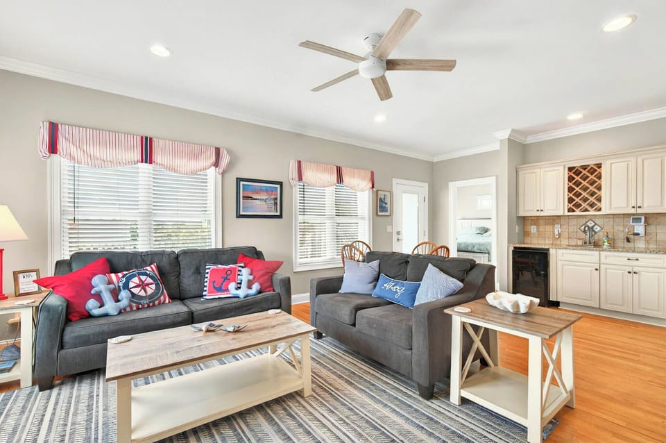 1st floor living room (3)