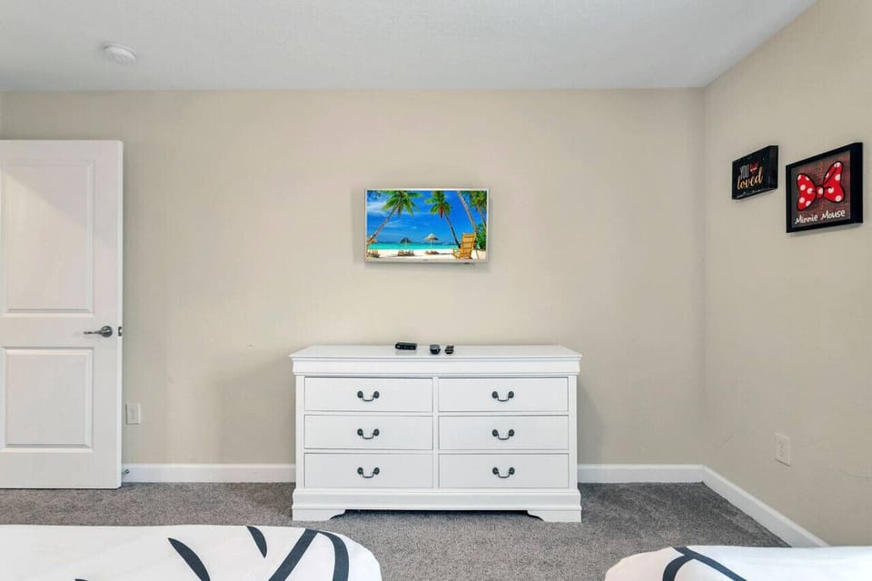 Fourth Bedroom on Second floor with 1 FULL bed and 1 TWIN bed.#Disney #Parks #kingdom #springs #StoreyLake #Apartment #Vacation #Rental #waterpark #Kissimmee #Orlando #universal #citywalk