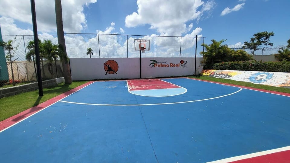 Sport court