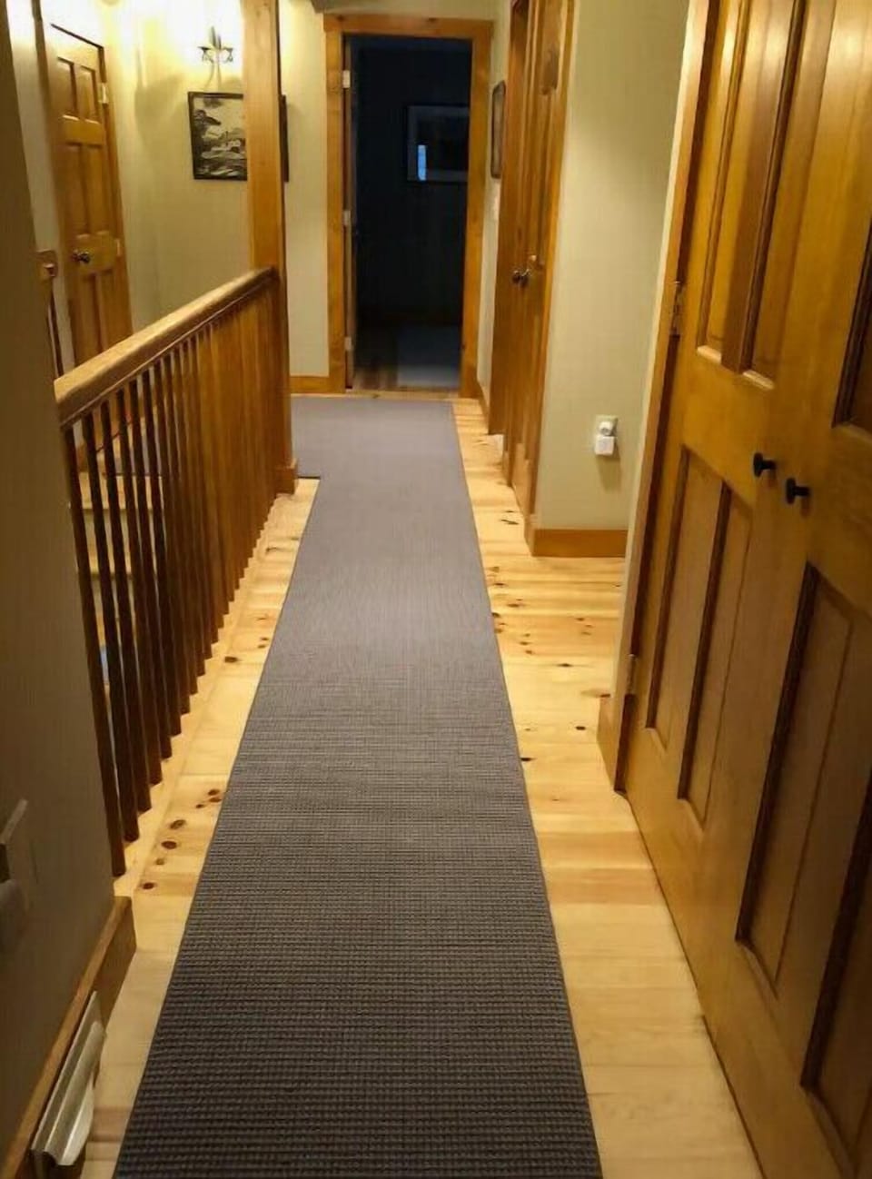 Upstairs Hall with 2 King bedrooms, 2 Twin bedrooms, and Rec Room.