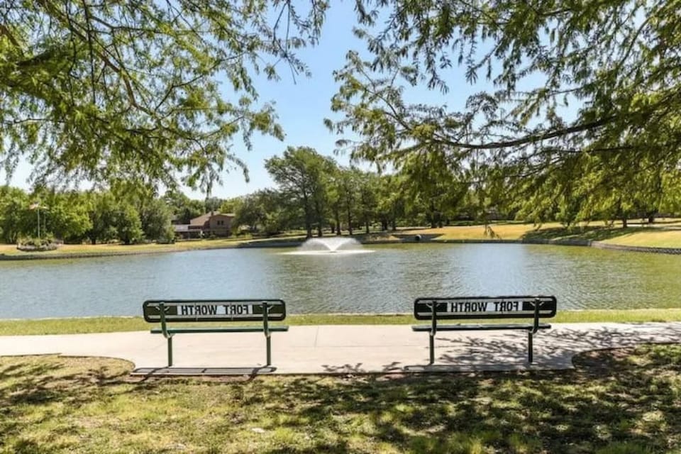 Serene park right across the street