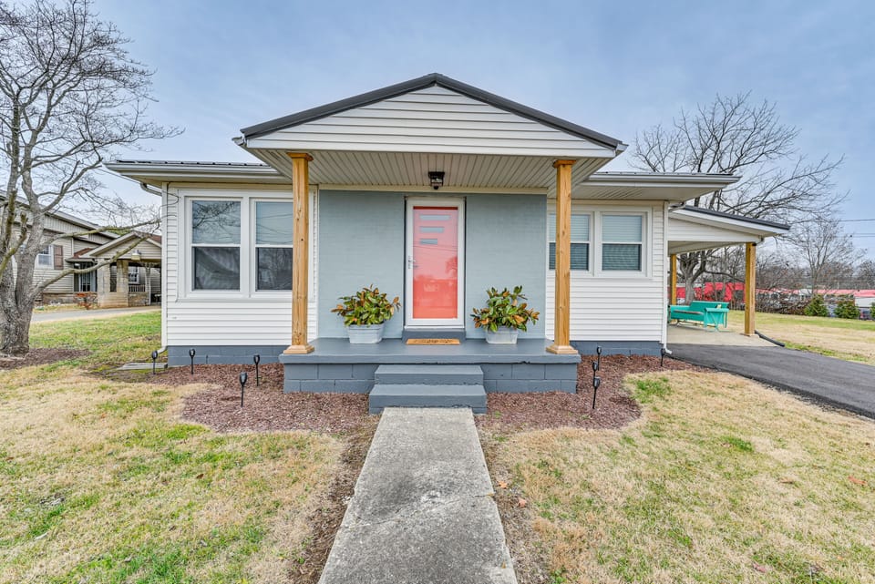 Cave City Vacation Rental | 3BR | 2BA | 1,250 Sq Ft | Steps Required to Enter