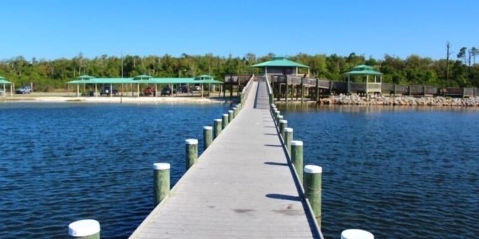 Shoreline Park just one mile from the house w/boat launches, trails, swimming.