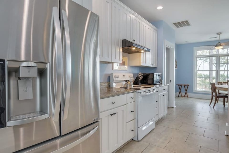 Kitchen. 