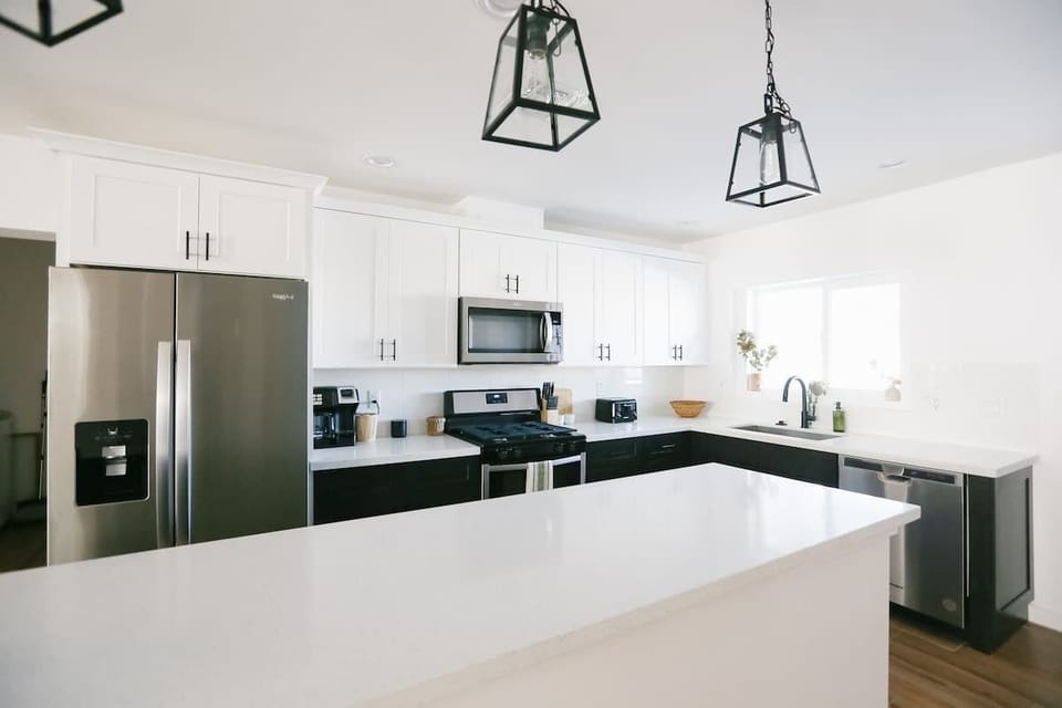 Enjoy luxury, modern, new kitchen with your entire party