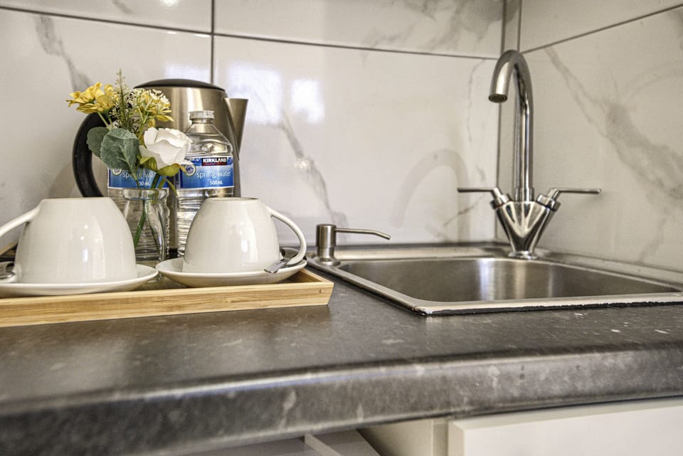 The Finsbury Deluxe Apartments