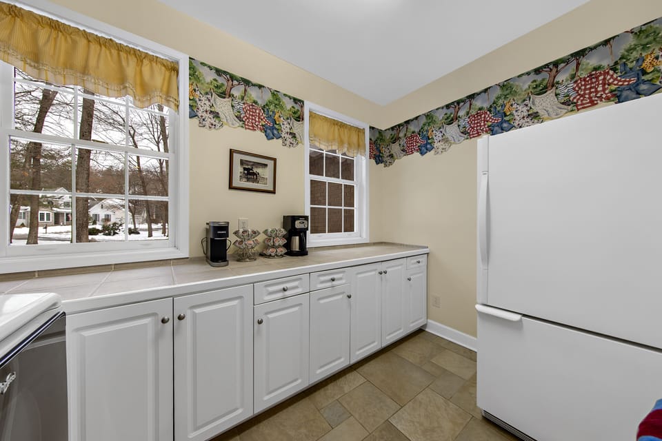 Laundry Room, extra refrigerator 