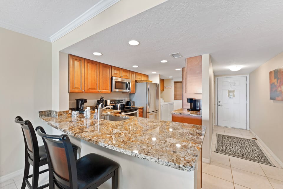 This kitchen is everything you need perfect to prepare your meals