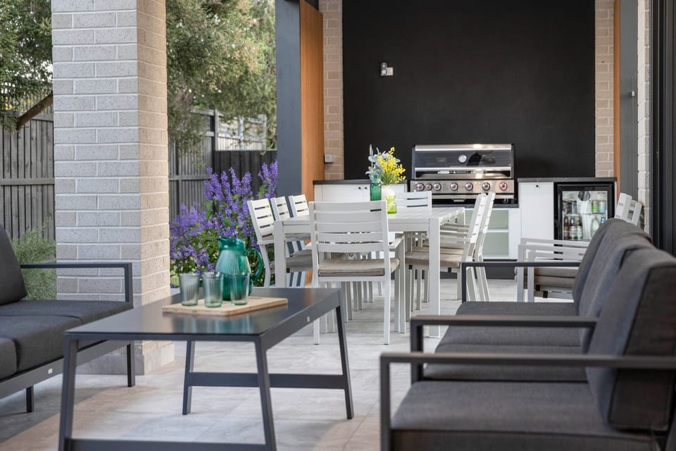 Outdoor Living/dining/BBQ/Fridge