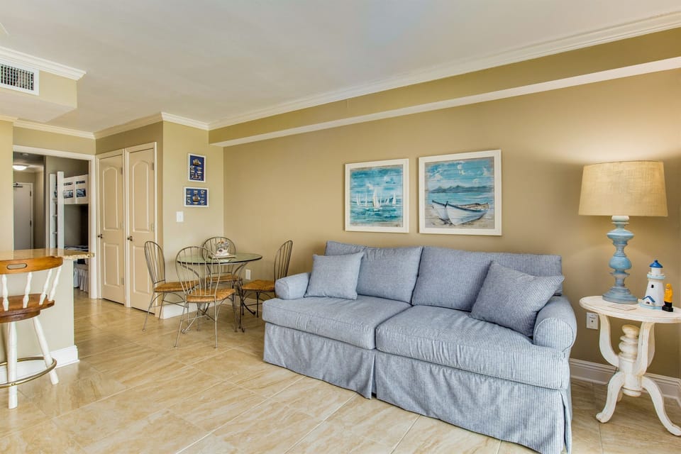 Living/Dinning Area