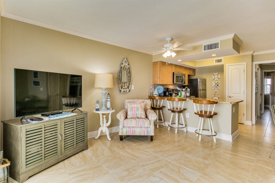Living/Dinning Area