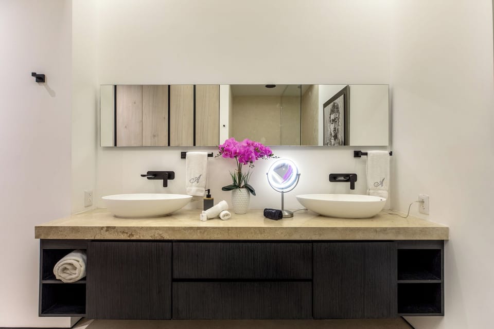 Master suite double sink marble counters