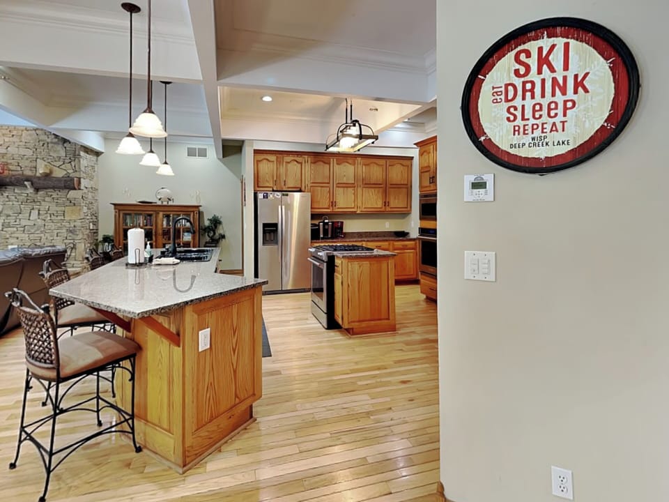 Full Kitchen