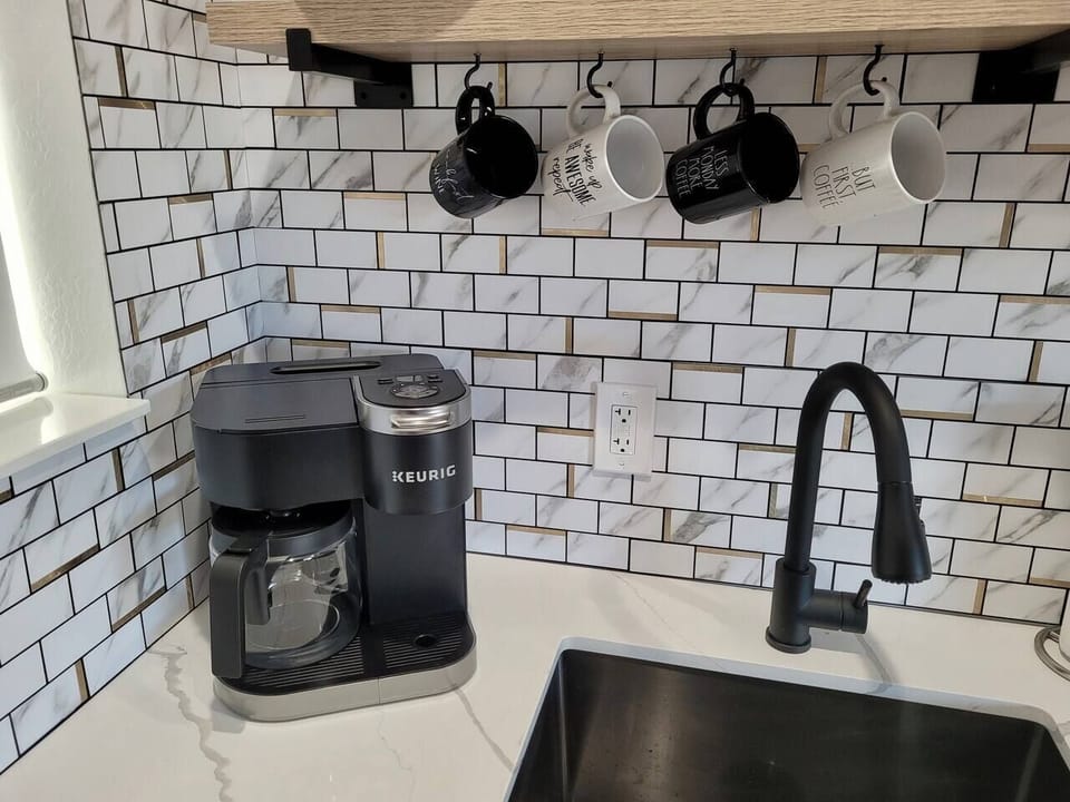 Coffee machine brew & pods